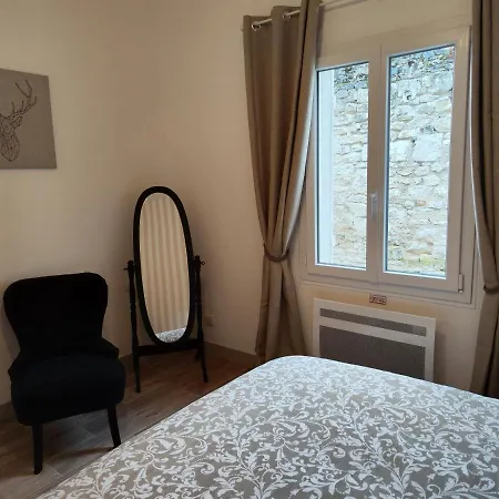 Semesterbostad Le Senlisien *